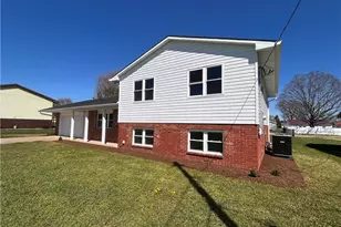 114 Devol Dr, Marietta, OH 45750 - Photo 3