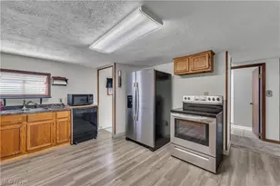 15064 W River Rd, Columbia Station, OH 44028 - Photo 21