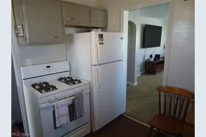 318 Van Buren Avenue, Cuyahoga Falls, OH 44221 - Photo 9