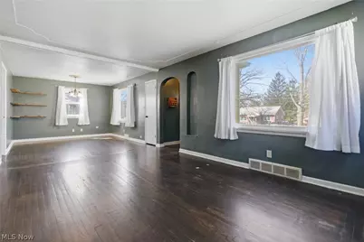 240 E 45th Street, Lorain, OH 44052 - Photo 13