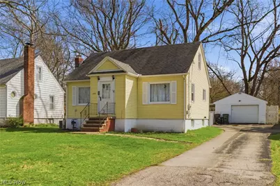 240 E 45th Street, Lorain, OH 44052 - Photo 3