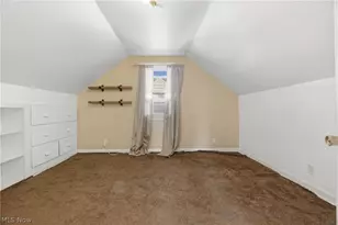 240 E 45th St, Lorain, OH 44052 - Photo 27