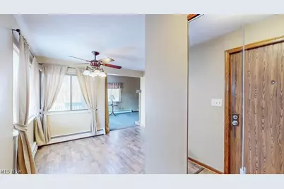 2110 Pinebrook Trail, Cuyahoga Falls, OH 44223 - Photo 17