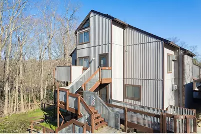 2110 Pinebrook Trail, Cuyahoga Falls, OH 44223 - Photo 3