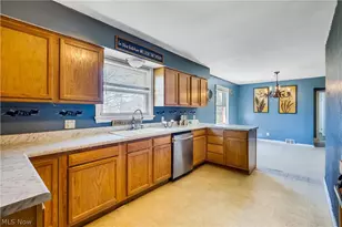 321 Porter Ave, Campbell, OH 44405 - Photo 17