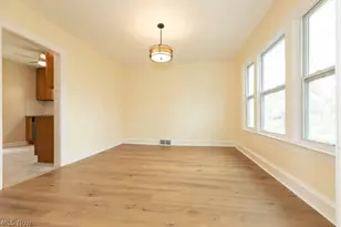 3720 Washington Park, Newburgh Heights, OH 44105 - Photo 7