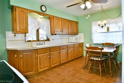 1737 Westwood Drive NW, Warren, OH 44485 - Photo 9