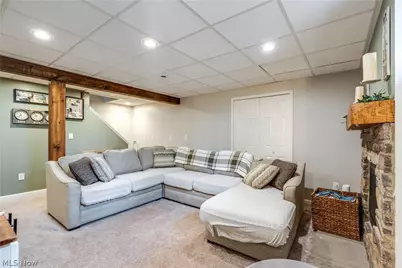 7156 Holzhauer Road, Sagamore Hills, OH 44067 - Photo 35