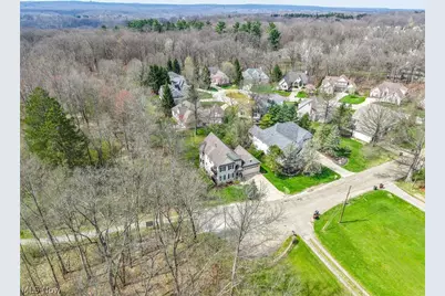 7156 Holzhauer Road, Sagamore Hills, OH 44067 - Photo 5