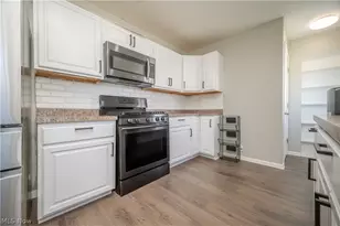 739 Notre Dame Ave, Austintown, OH 44515 - Photo 23