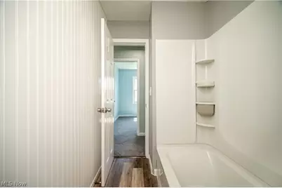 739 Notre Dame Avenue, Austintown, OH 44515 - Photo 33