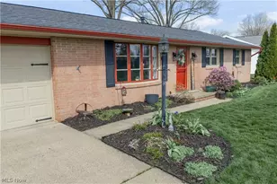 1126 3rd St SW, New Philadelphia, OH 44663 - Photo 5