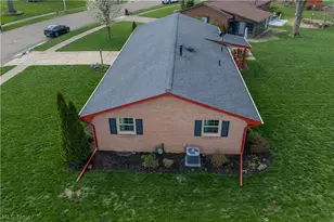 1126 3rd St SW, New Philadelphia, OH 44663 - Photo 7