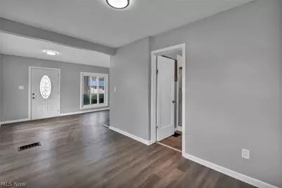 204 Grove Avenue, Cuyahoga Falls, OH 44221 - Photo 13