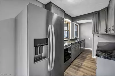 204 Grove Avenue, Cuyahoga Falls, OH 44221 - Photo 15