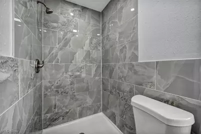 12929 Plover Street, Oakwood, OH 44107 - Photo 19