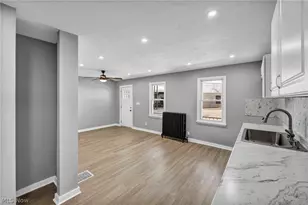 12929 Plover St, Oakwood, OH 44107 - Photo 11