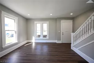 2221 E 97th St, Loveland, OH 44106 - Photo 7