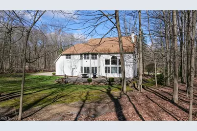 11779 Derbyshire Lane, Chagrin Falls, OH 44023 - Photo 43