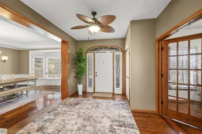 11779 Derbyshire Lane, Chagrin Falls, OH 44023 - Photo 3