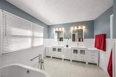 11779 Derbyshire Lane, Chagrin Falls, OH 44023 - Photo 25