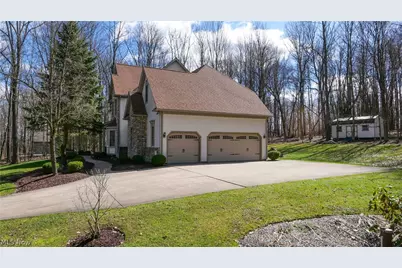 11779 Derbyshire Lane, Chagrin Falls, OH 44023 - Photo 41