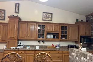 279 Virginia St, Wellsburg, WV 26070 - Photo 13