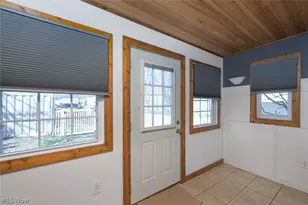 204 S Prospect Ave, Hartville, OH 44632 - Photo 5
