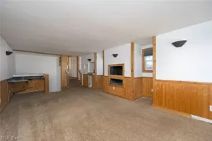 204 S Prospect Ave, Hartville, OH 44632 - Photo 15