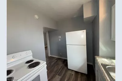 405 The Brooklands, Akron, OH 44305 - Photo 7