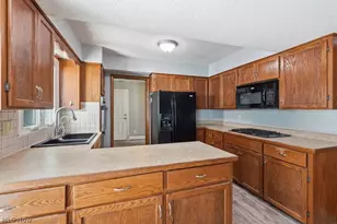 136 Pinehurst Rd, Munroe Falls, OH 44262 - Photo 15