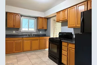 4027 Crest Drive, Loveland, OH 44109 - Photo 3