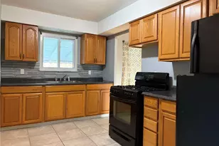 4027 Crest Dr, Loveland, OH 44109 - Photo 3