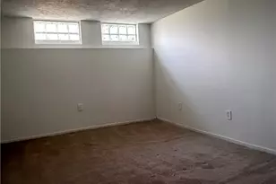 4027 Crest Dr, Loveland, OH 44109 - Photo 9