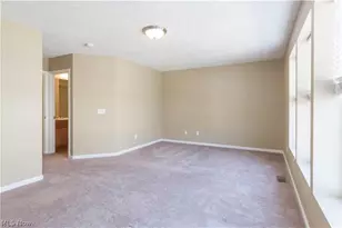 442 Turner Dr, Akron, OH 44321 - Photo 17