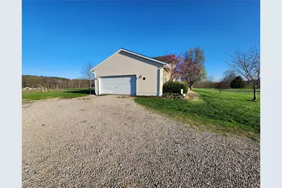 8550 Goldenrod Drive, Zanesville, OH 43821 - Photo 3