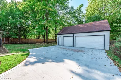 6430 Olde York Road, Parma Heights, OH 44130 - Photo 37