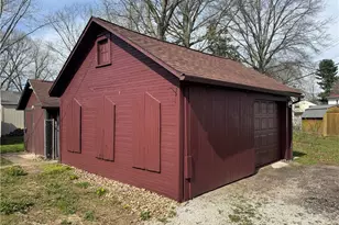 11238 Center Dr NE, Sandyville, OH 44671 - Photo 3