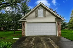 545 San Pier Dr, Akron, OH 44333 - Photo 47