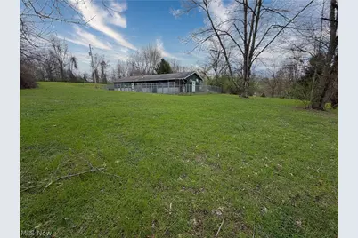 16213 Park Way, East Liverpool, OH 43920 - Photo 15