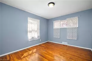 13704 Elsetta Ave, Loveland, OH 44135 - Photo 7