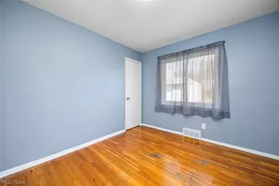 13704 Elsetta Avenue, Loveland, OH 44135 - Photo 15