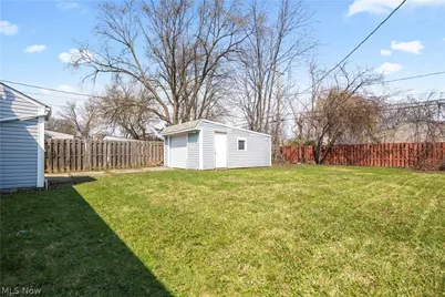 13704 Elsetta Avenue, Loveland, OH 44135 - Photo 31