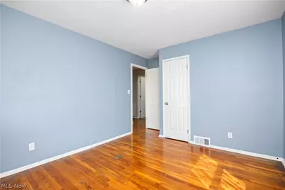 13704 Elsetta Avenue, Loveland, OH 44135 - Photo 9