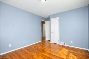 13704 Elsetta Ave, Loveland, OH 44135 - Photo 9