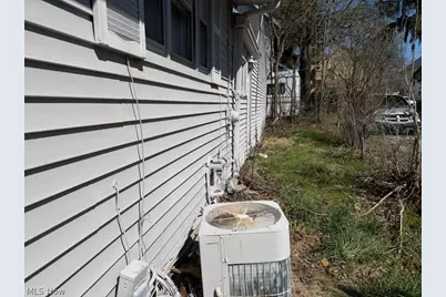 22 Uhler Avenue, Akron, OH 44310 - Photo 5