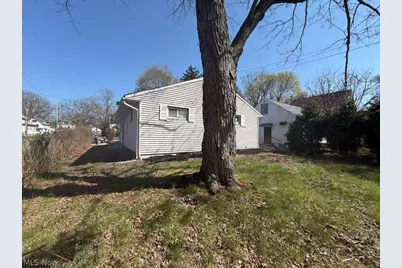 22 Uhler Avenue, Akron, OH 44310 - Photo 3