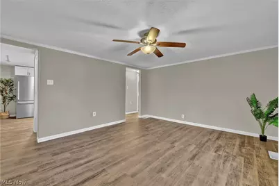 475 Munroe Falls Road, Tallmadge, OH 44278 - Photo 5