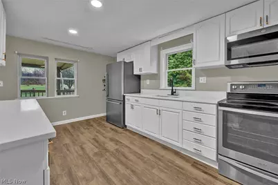 475 Munroe Falls Road, Tallmadge, OH 44278 - Photo 11