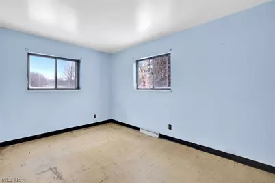 1159 Jeanie J Avenue, Akron, OH 44310 - Photo 17